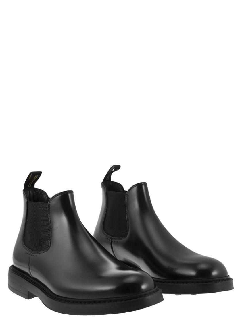 Doucal's Chelsea Leather Ankle Boot