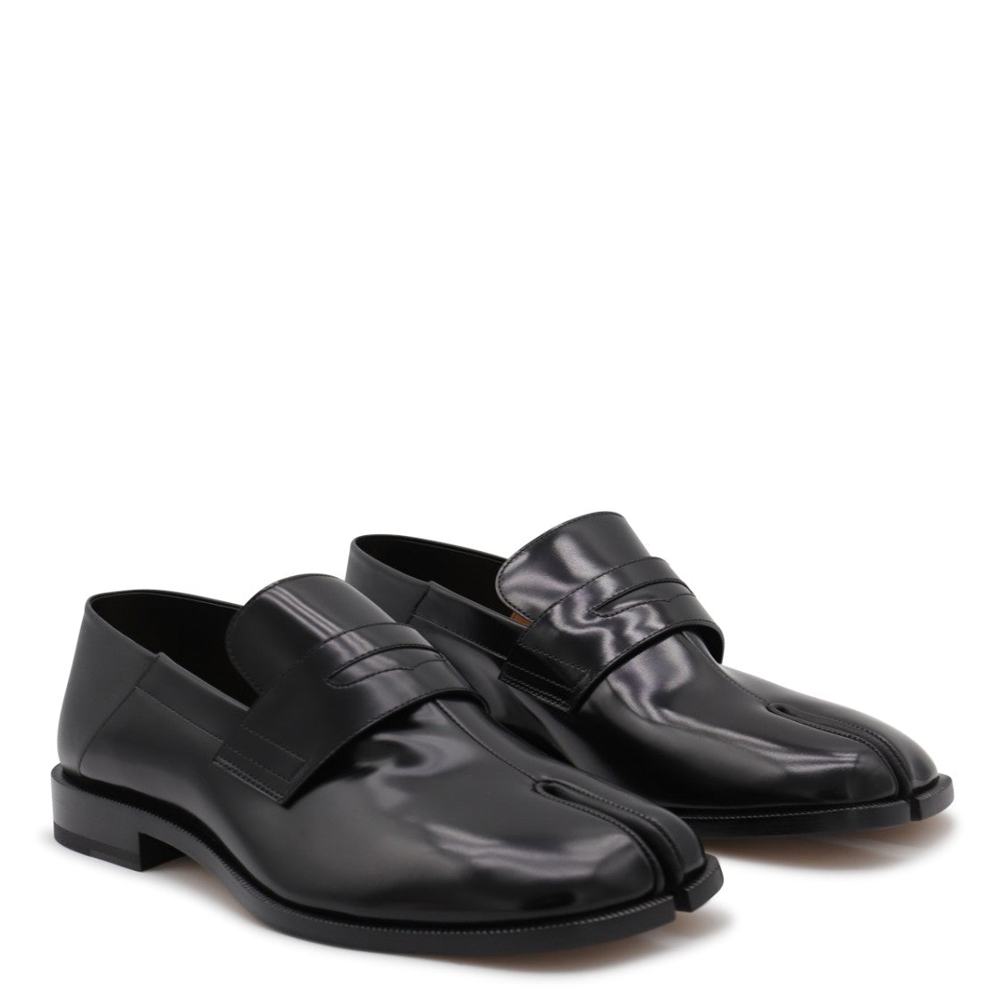 Maison Margiela Black Tabi Toe Leather Loafers With Square Heel
