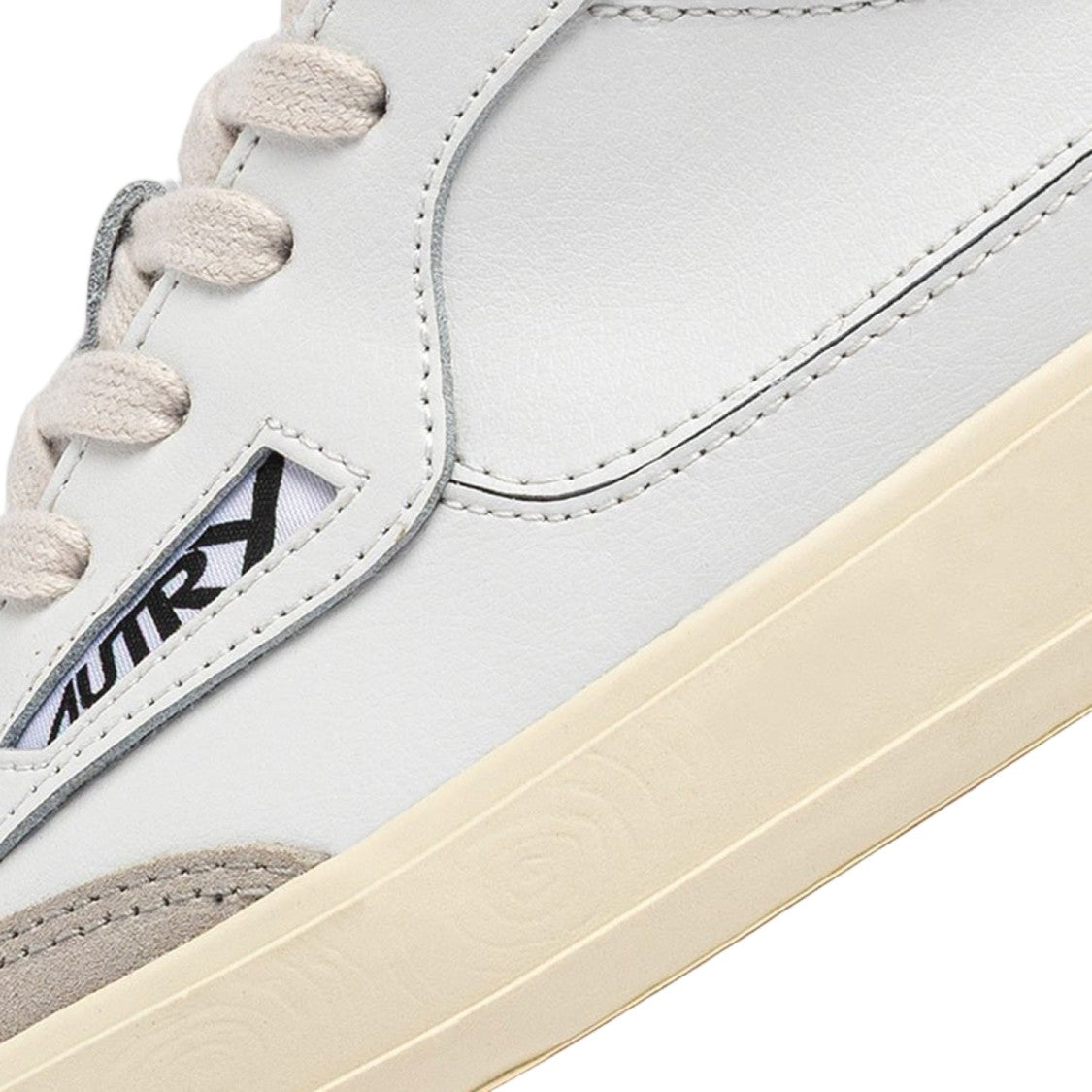 Autry Leather Low Sneakers With Round Toe And Subtle Logo Details