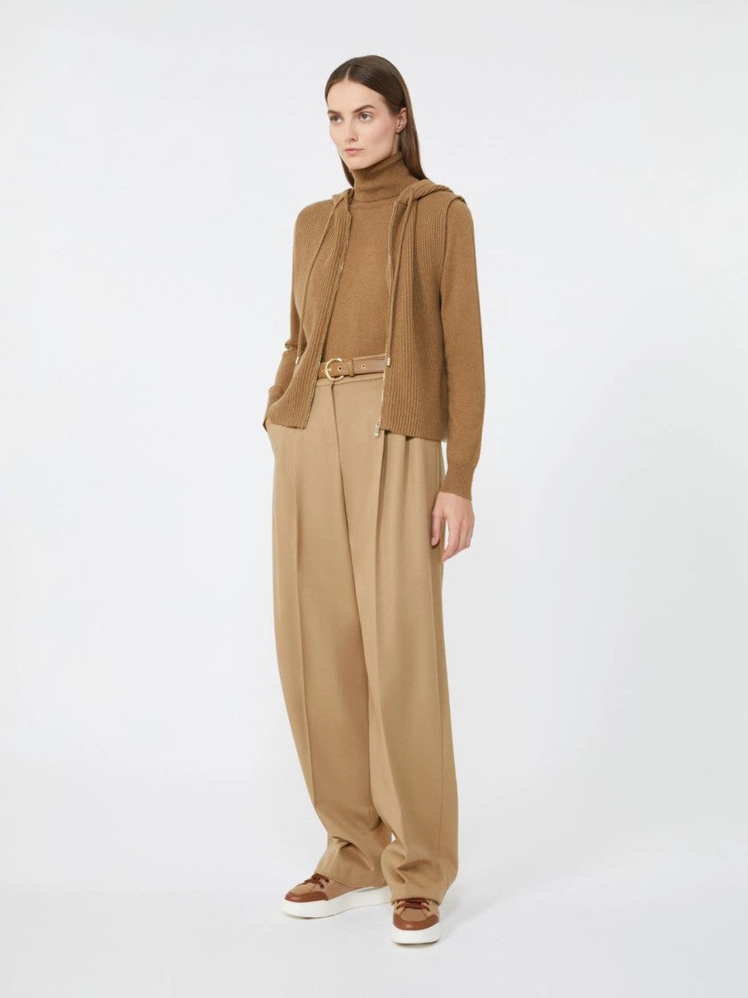 Max Mara Ribbed Knit Vest With Front Zipper