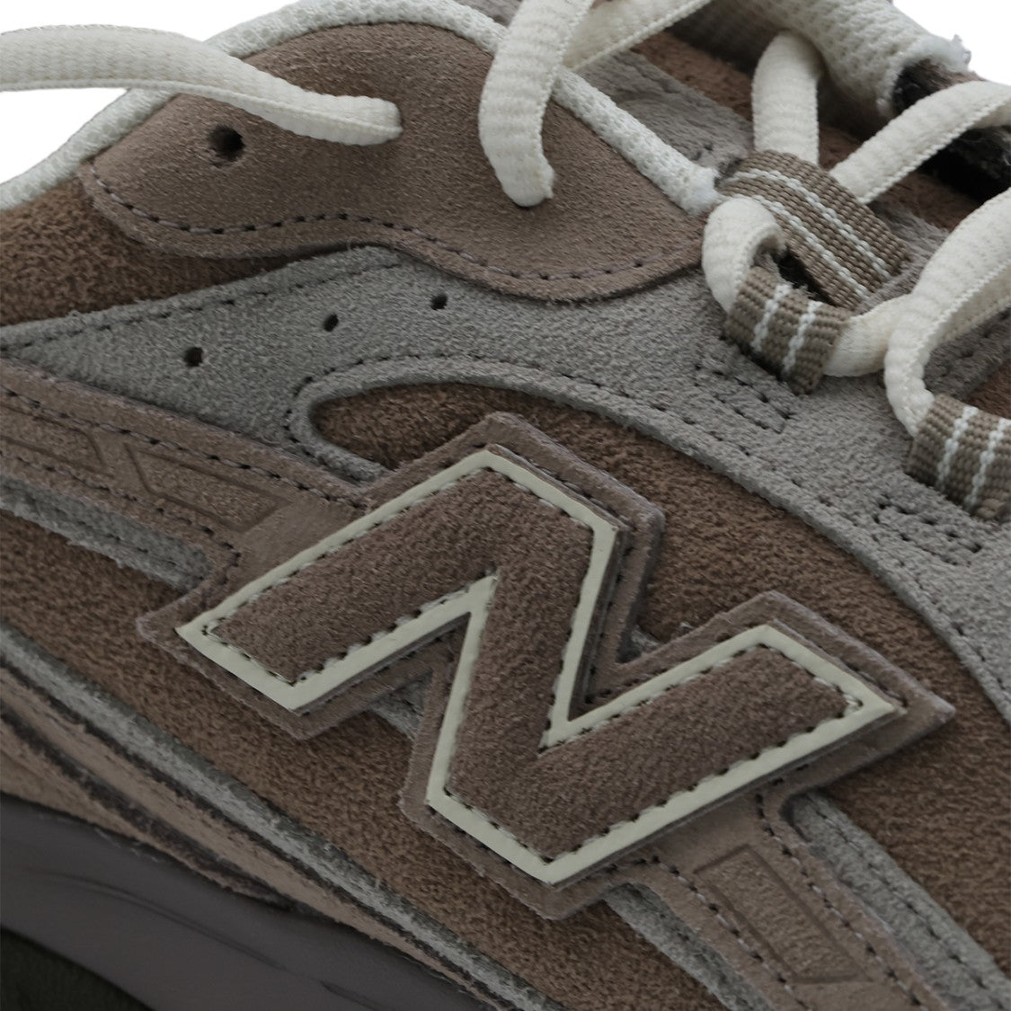 New Balance Layered Brown Sneakers With Suede And Mesh Construction