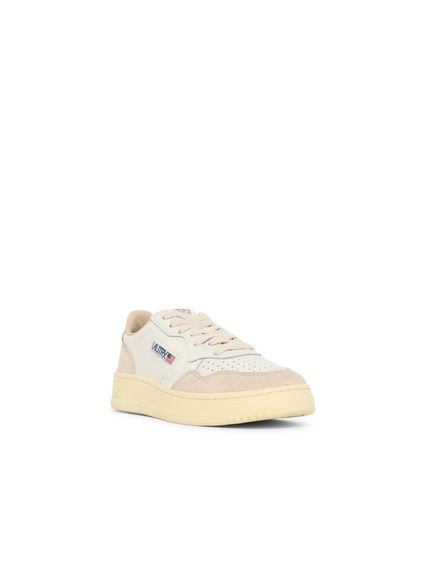 Autry 'Medalist Low' White And Silver Leather Sneakers