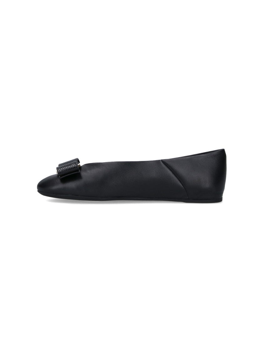 Ferragamo "Vanna" Ballet Flats – Black