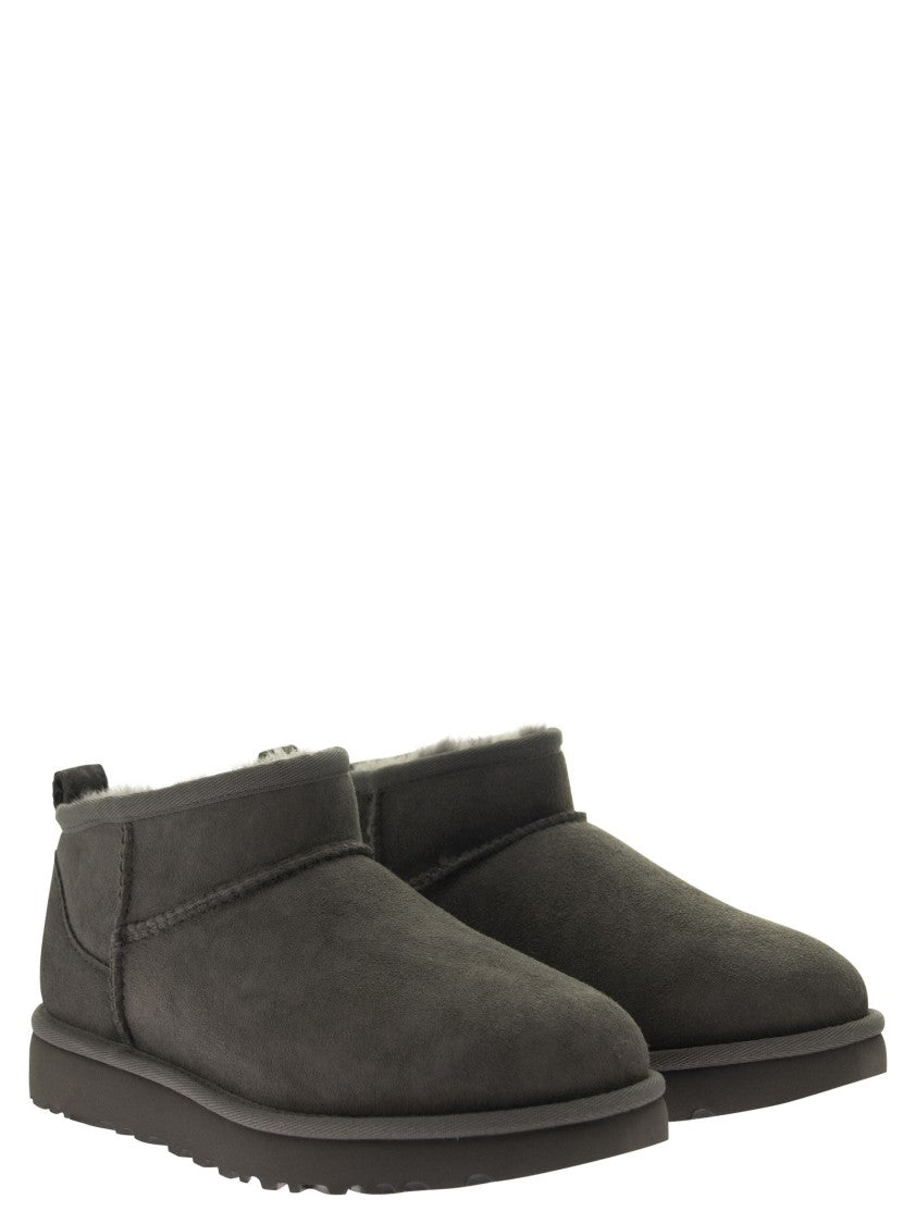 Ugg Classic Ultra Mini - Sheepskin Boot