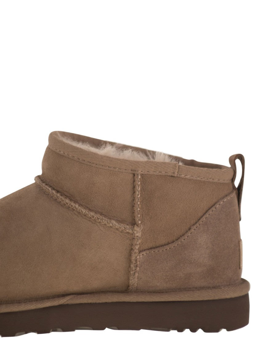 Ugg Classic Ultra Mini - Sheepskin Boot