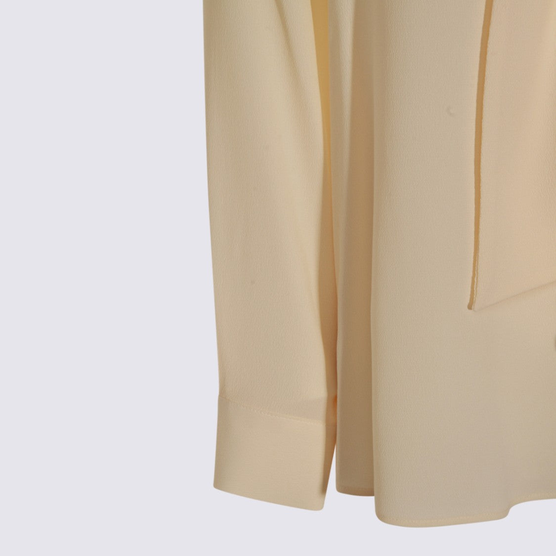 Glanshirt Long-Sleeved Cream Shirt With Tied Bow
