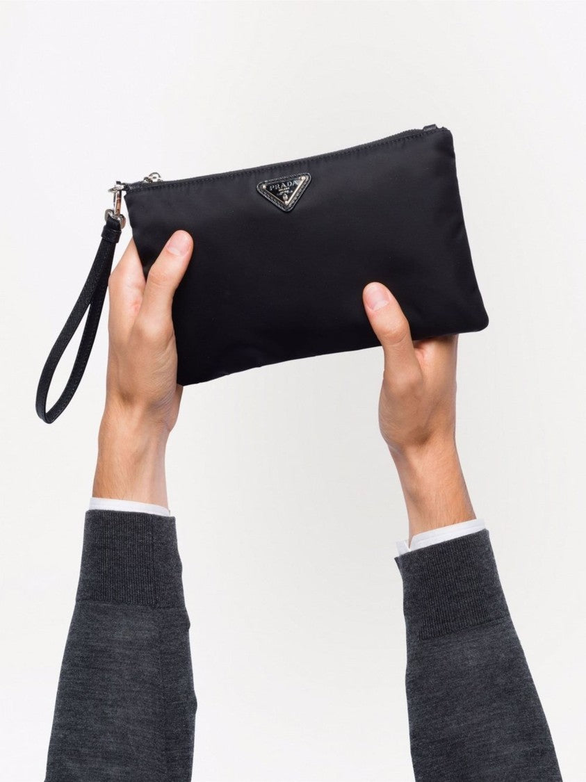Prada Black Contenitore Piatto Re-Nylon/Saffiano Clutches