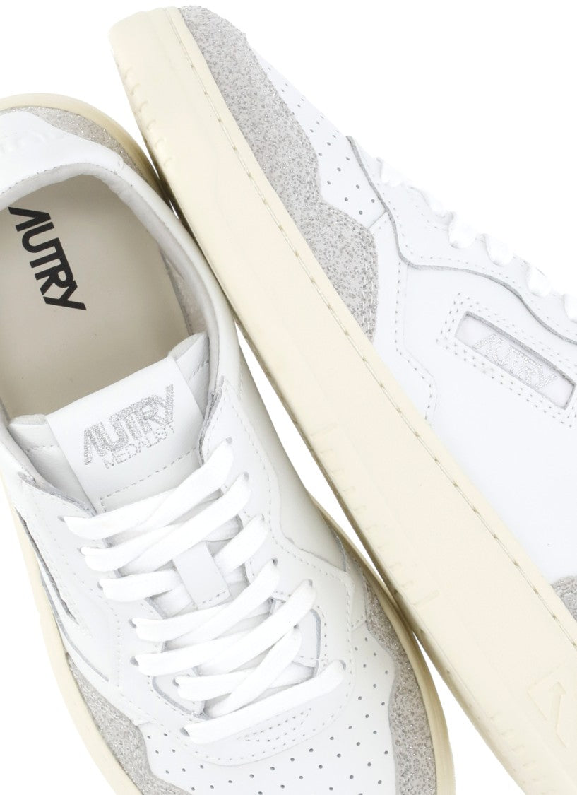 Autry White Medalist Low Leather Sneakers