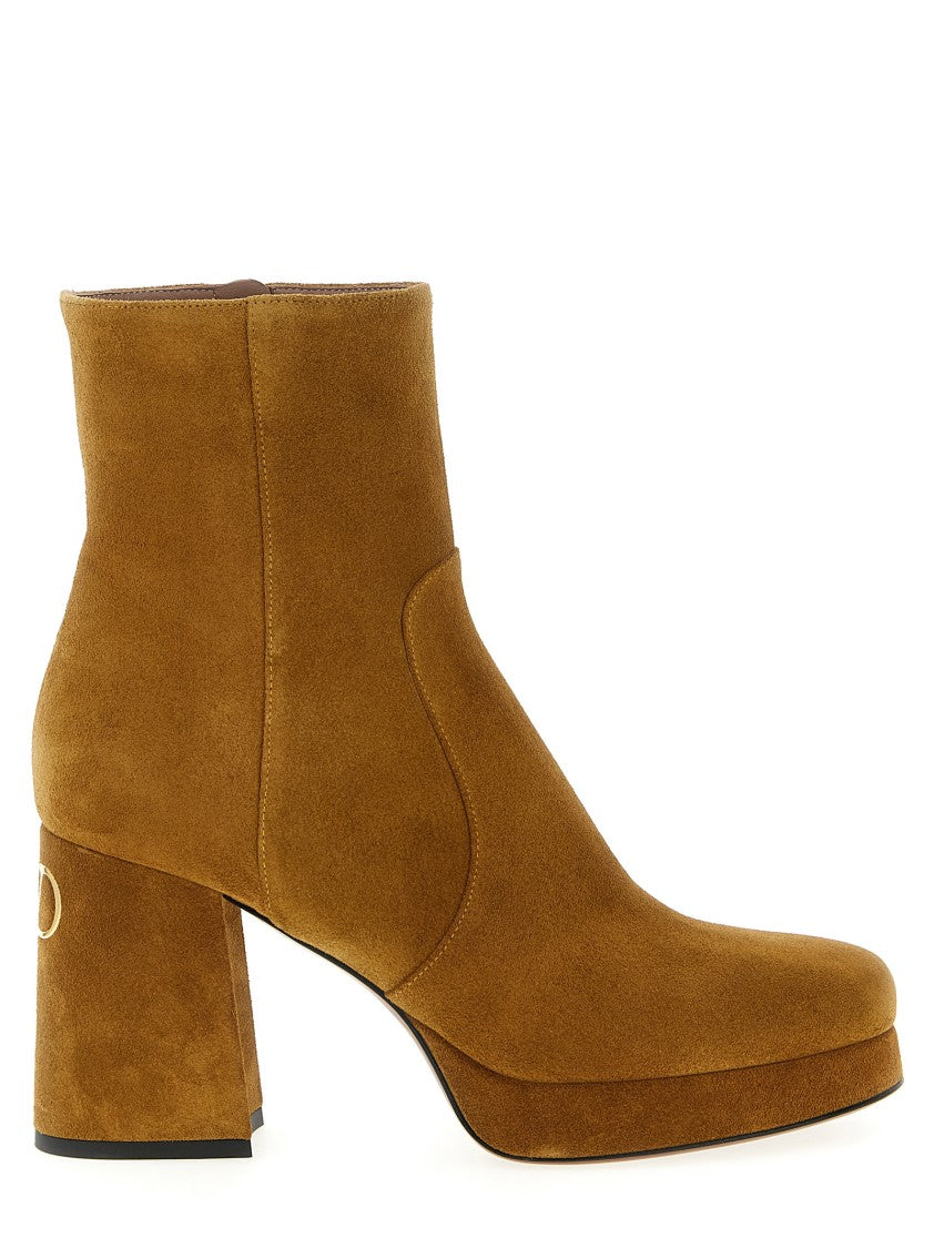 Valentino Garavani 'Fawcette' Ankle Boots