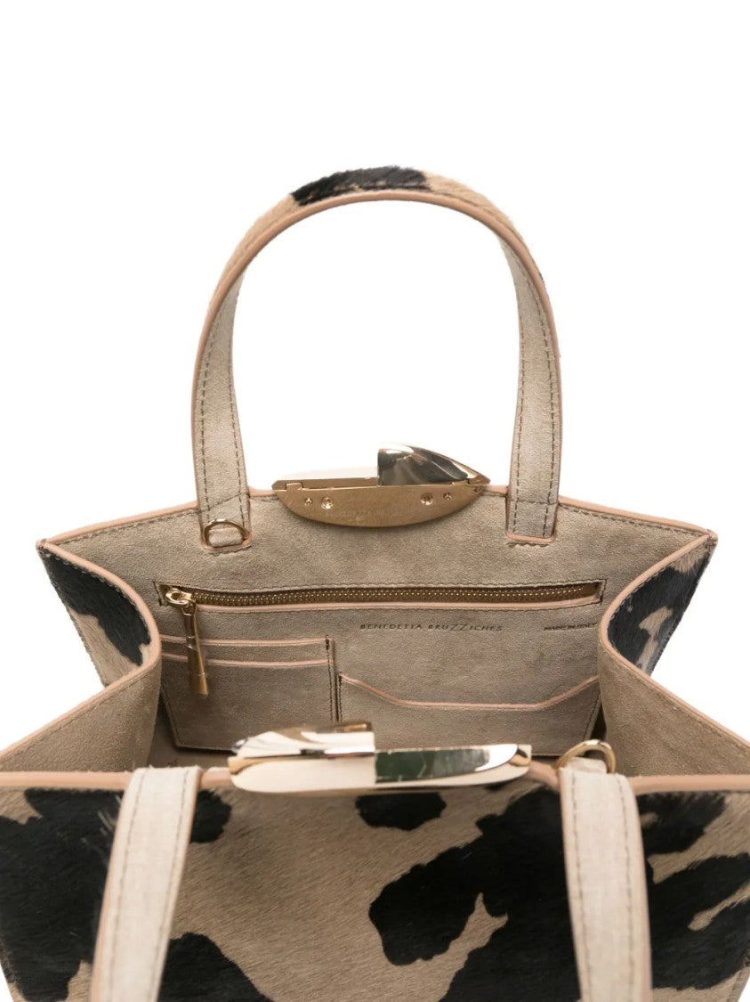 Benedetta Bruzziches Structured Minimalist Handbag With Detachable Strap