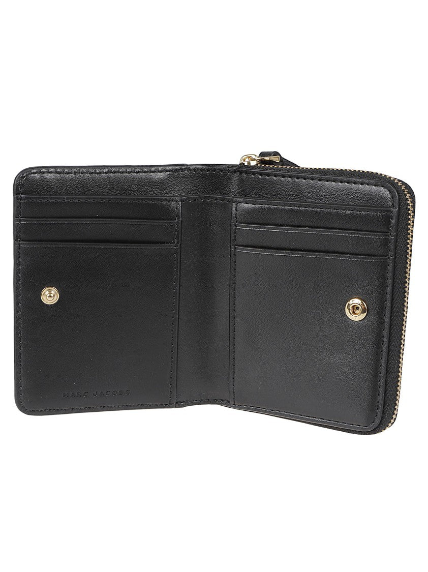 Marc Jacobs Textured Leather Wallet With Logo