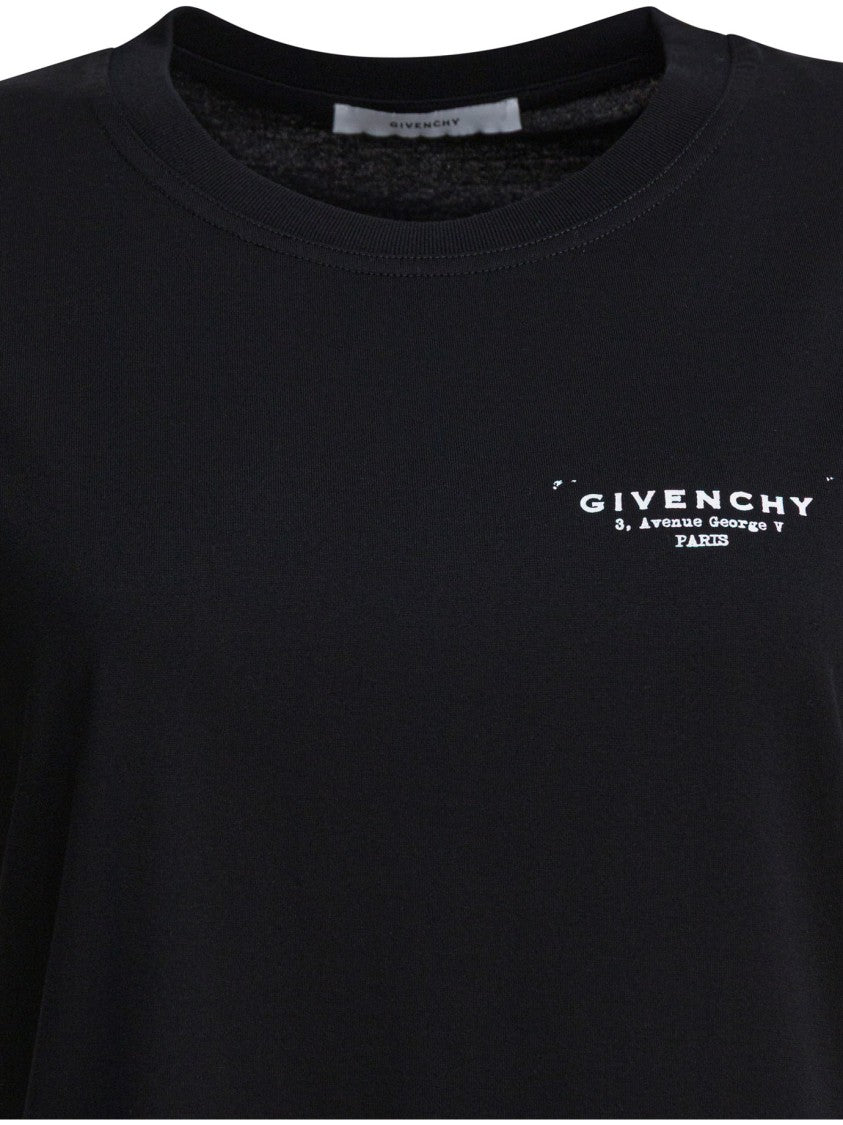 Givenchy Classic Cotton T-Shirt With Bold Print Accents
