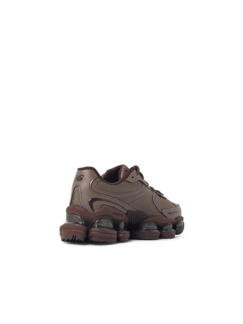 New Balance Brown 2000 Thunder Mesh Sneakers