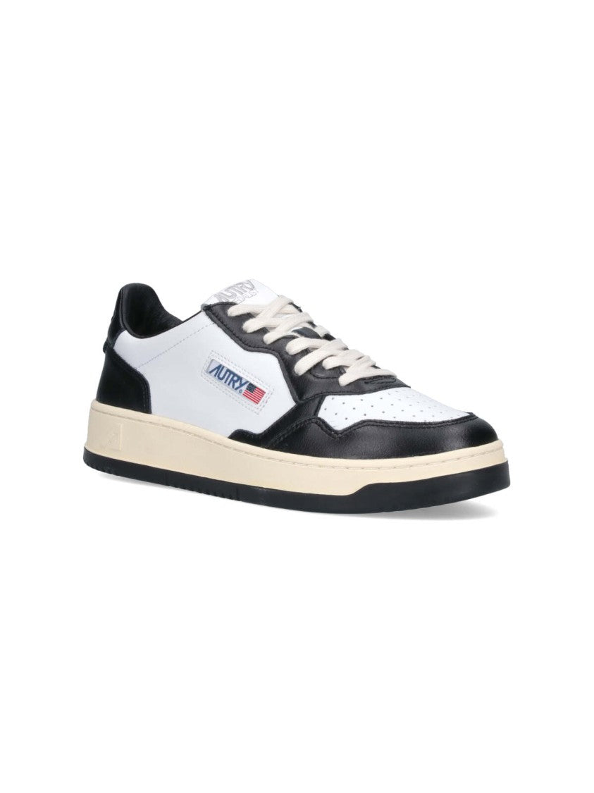 Autry White Medalist Low Leather Sneakers