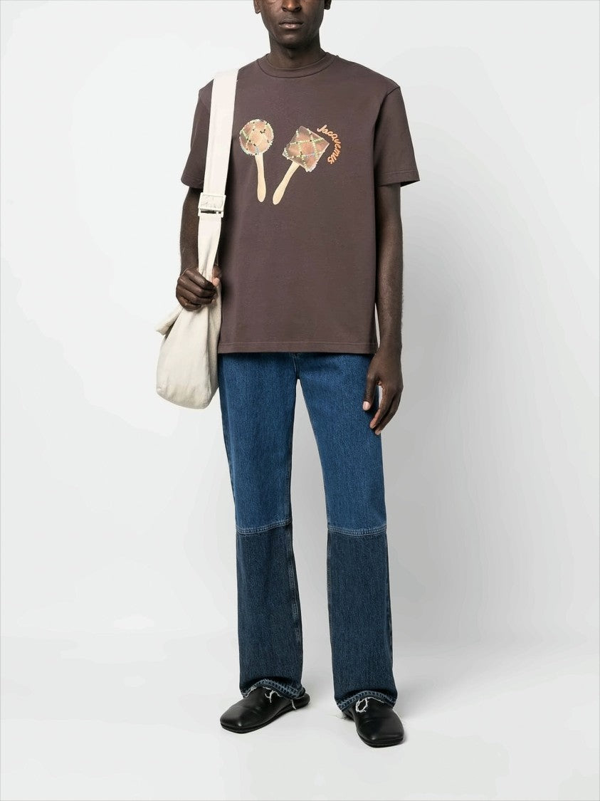 Jacquemus Relaxed-Fit Graphic Print Tee With Maraca Design