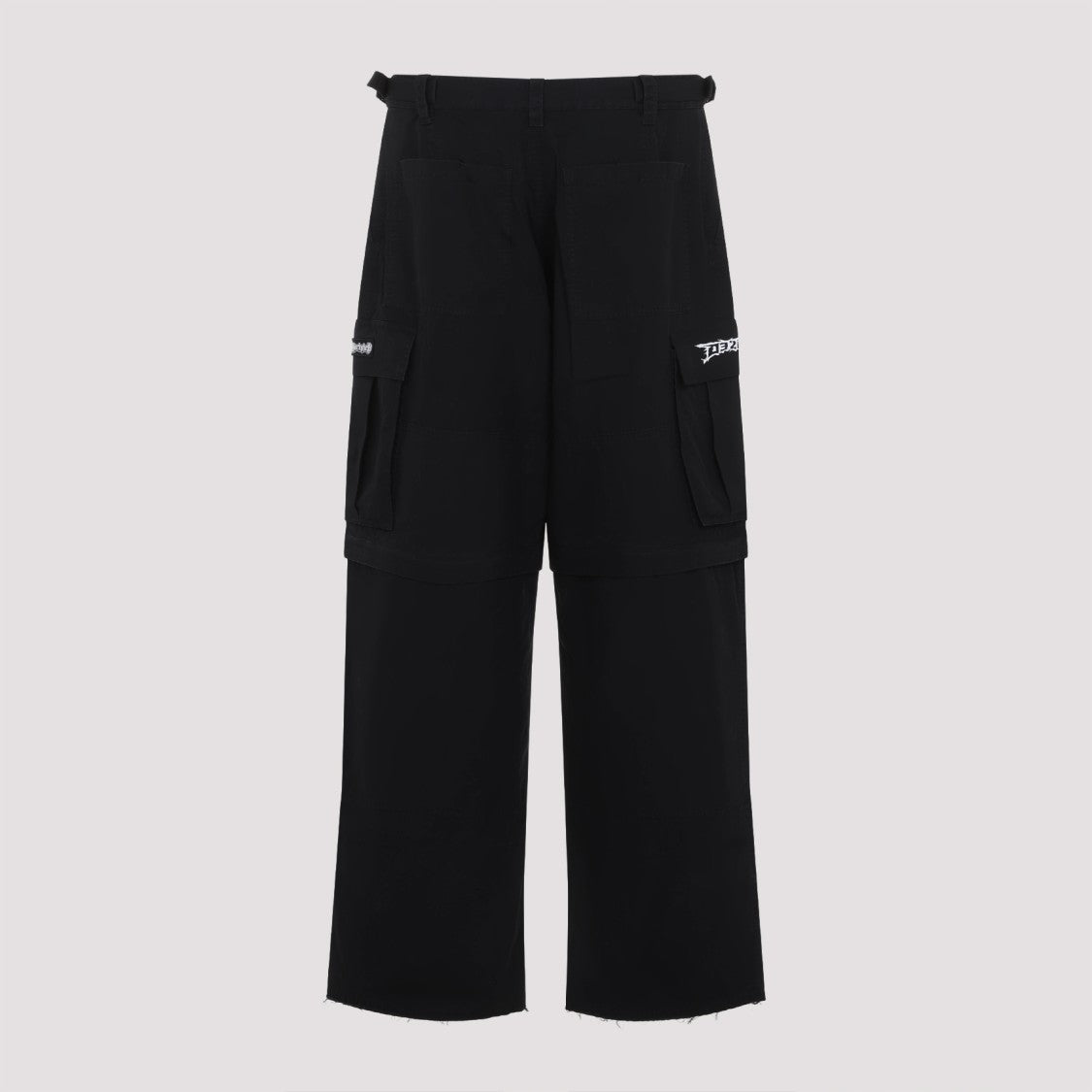 032C Wide Leg Cargo Trousers With Versatile Fit