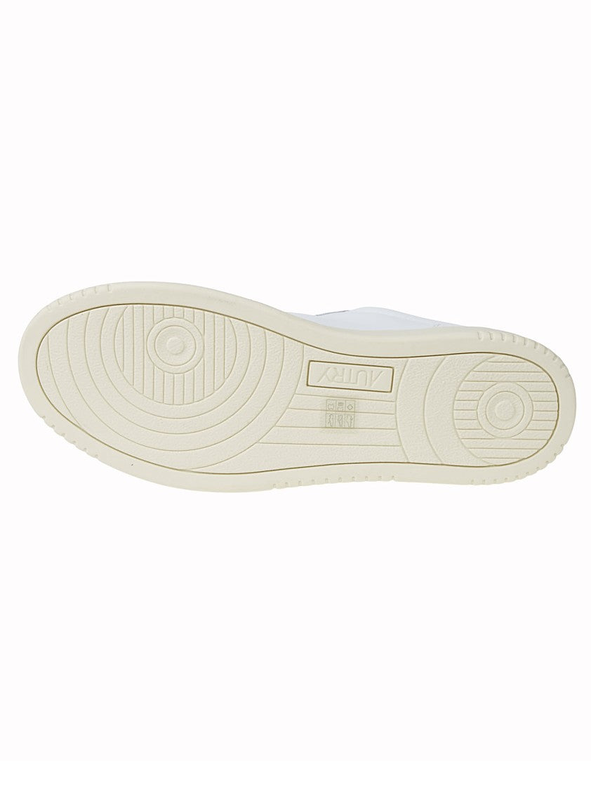 Autry Medalist Low Perforated Leather Sneakers