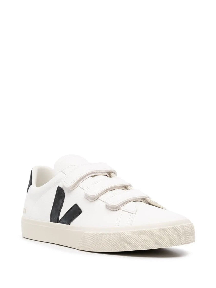 Veja Recife Leath Sneakers