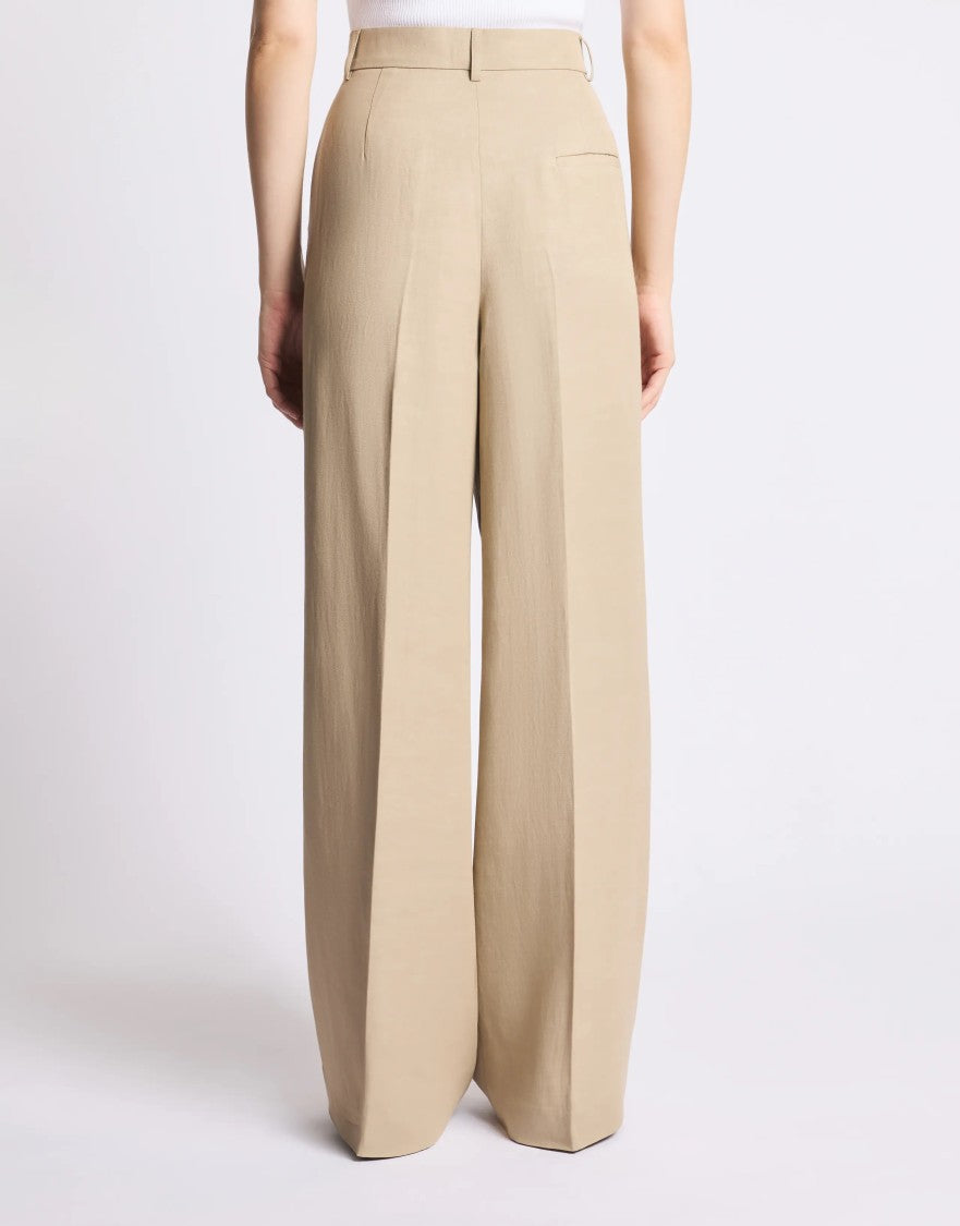 Fay Classic Two-Pinch Trousers With Straight Leg Design