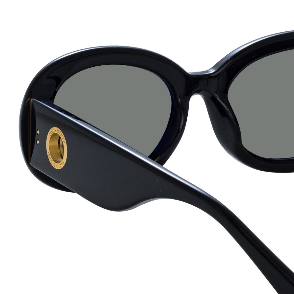 Linda Farrow Lina Oval Sunglasses In Black