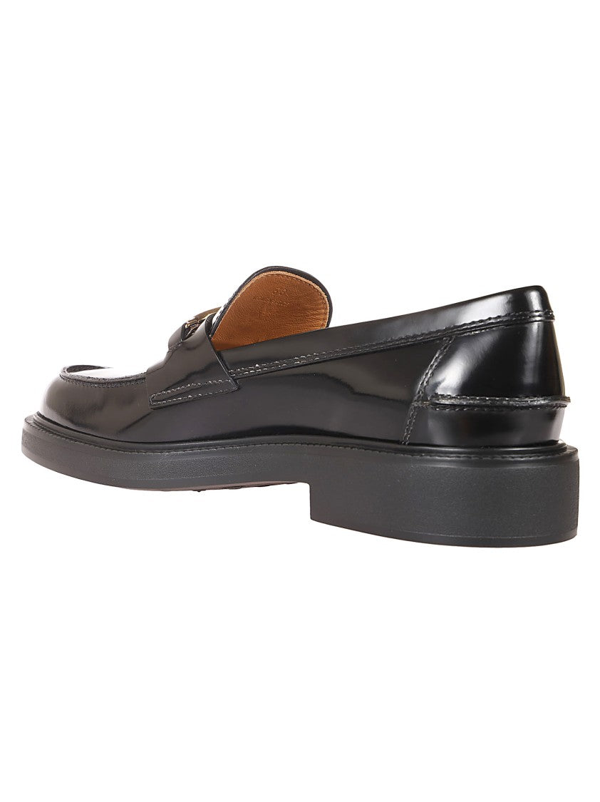 Tod's Polished Leather Loafers With Decorative Emblem