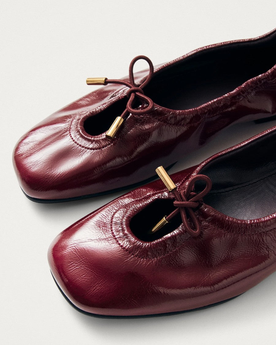 Alohas Square-Toe Ballerina Flats With Key Details