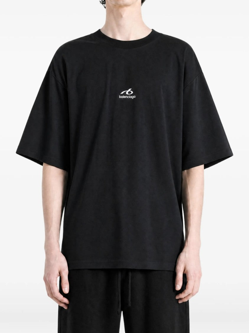 Balenciaga Boxy Black Medium Fit T-Shirt With Subtle Logo