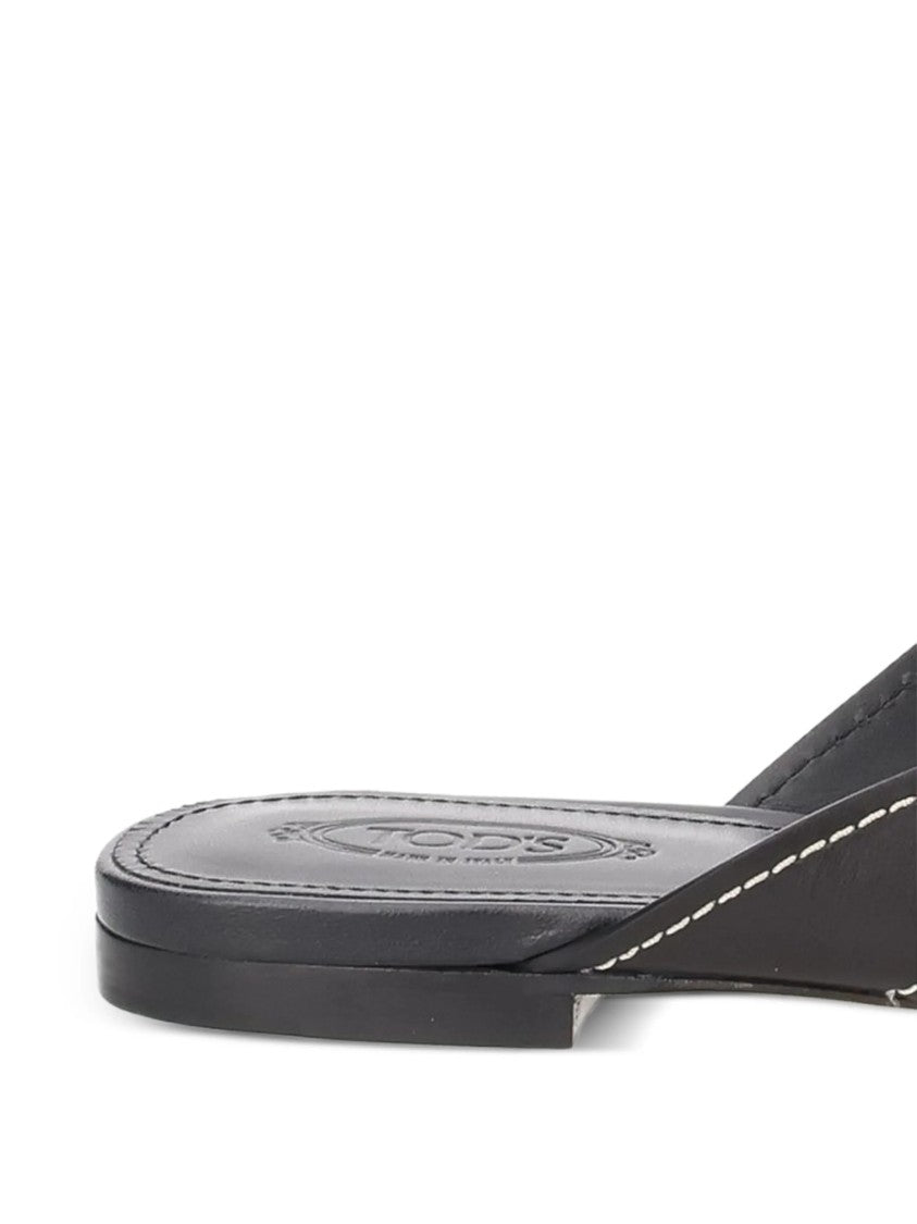 Tod's Slip-On Sandals With Crisscross Strap Design