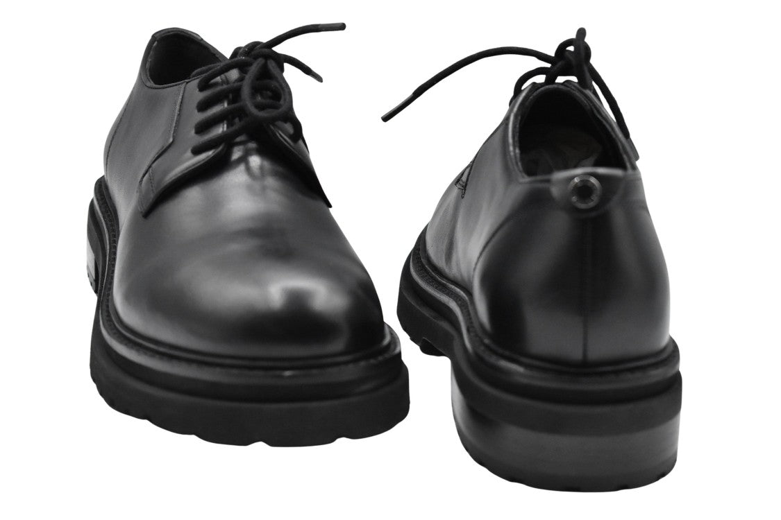 Janet & Janet Black Smooth Leather Lace-Up Shoes With Sole