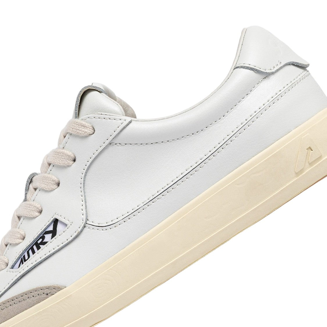 Autry Low-Top Sneakers With Round Toe And Lace-Up Closure