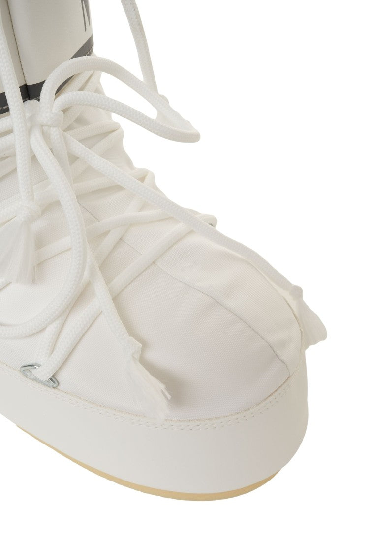 Moon Boot White Low Nylon Ankle Boots With Padded Shaft
