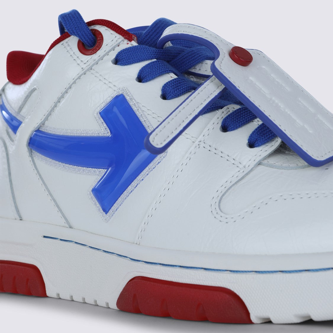Off-White Low-Top Leather Sneakers With Bold Blue Arrow Motifs