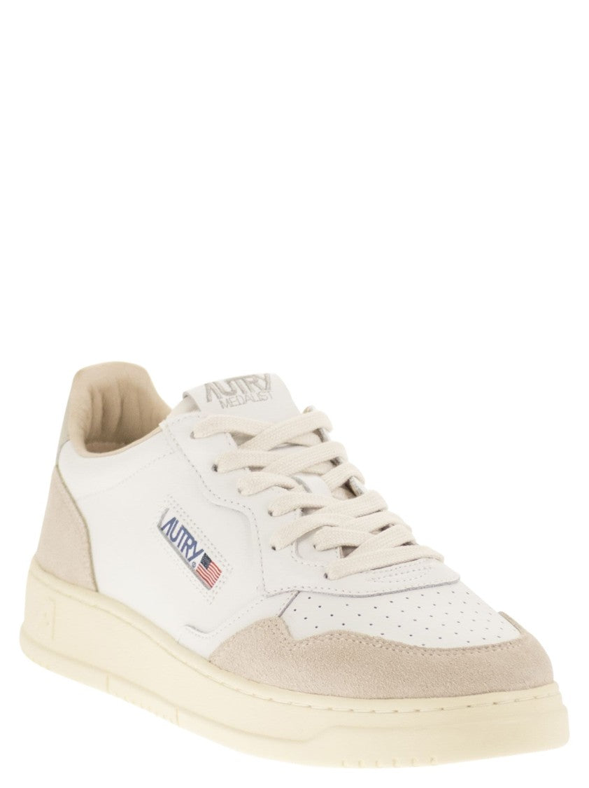 Autry Medalist Low - Leather And Suede Sneakers