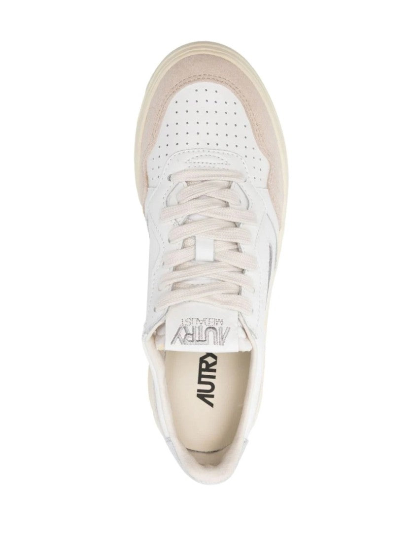 Autry Medalist Low Low-Top Sneakers With Smooth