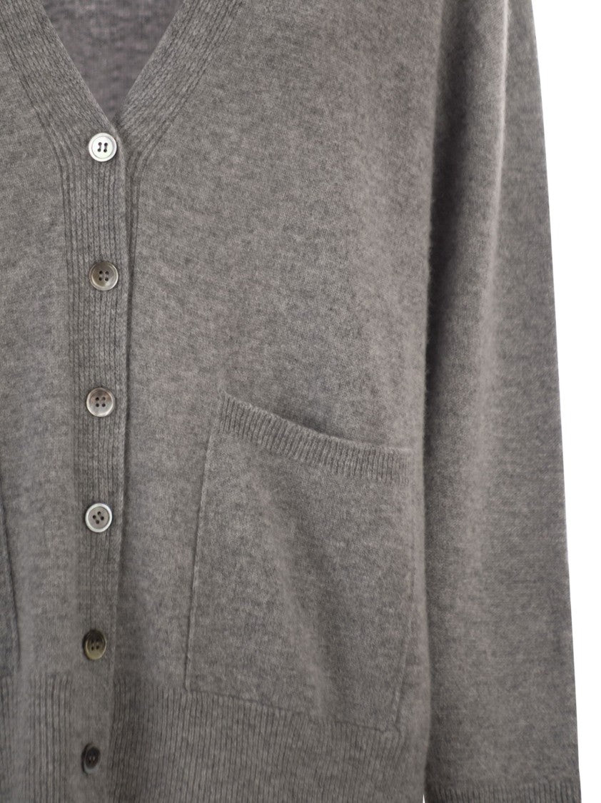 Vanisé V-Neck Cashmere Cardigan With Dropped Shoulders