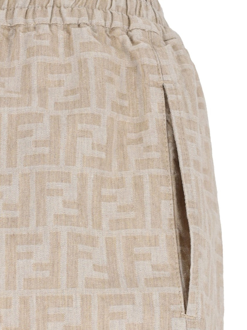 Fendi Tailored Mid-Thigh Beige Shorts With Clean Silhouette