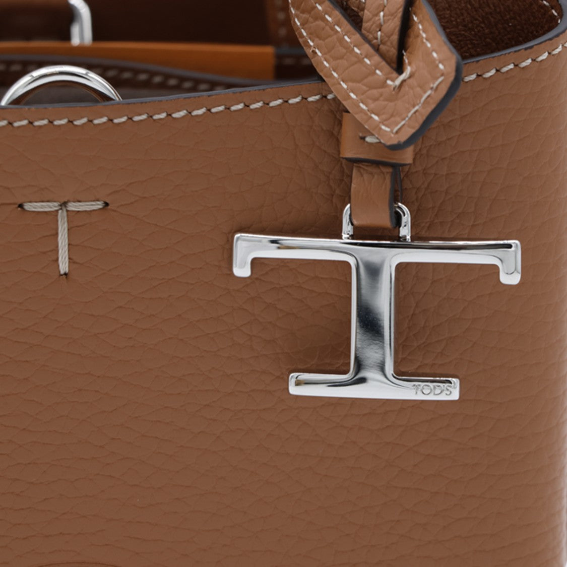 Tod's Structured Textured Leather Handbag With Silver-Tone Hardware