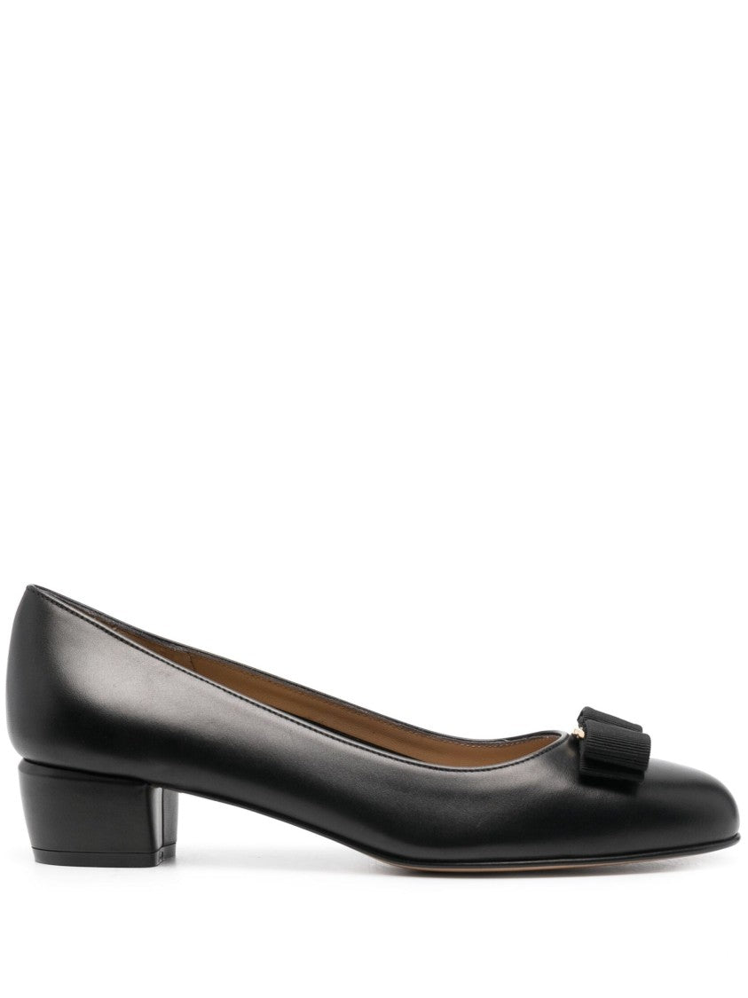 Salvatore Ferragamo Black Vara 1 Timeless Leather Pumps