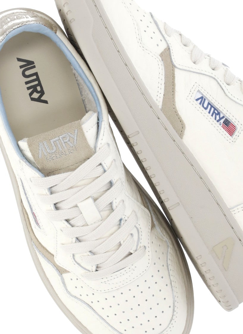 Autry Ivory Medalist Low Leather Sneakers
