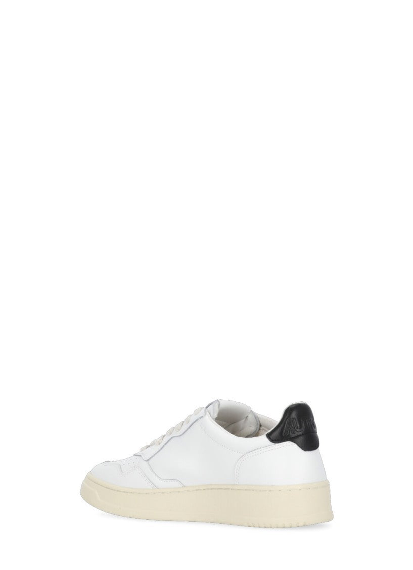 Autry White Low Medalist Leather Sneakers
