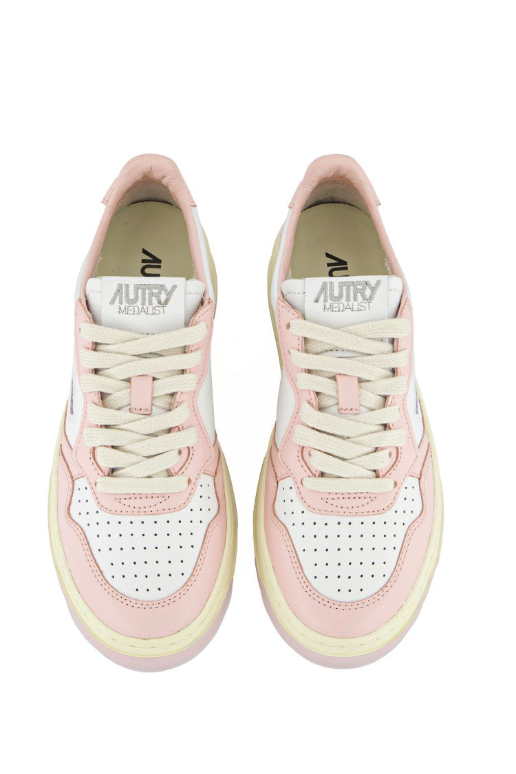 Autry Women’S Medalist Bicolor Leather Sneakers