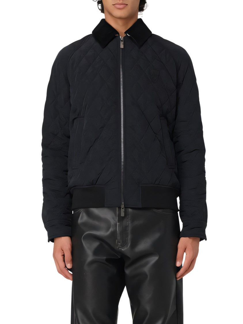 Burberry Quilted Black Jacket With Structured Silhouette And Front Zip Closure
