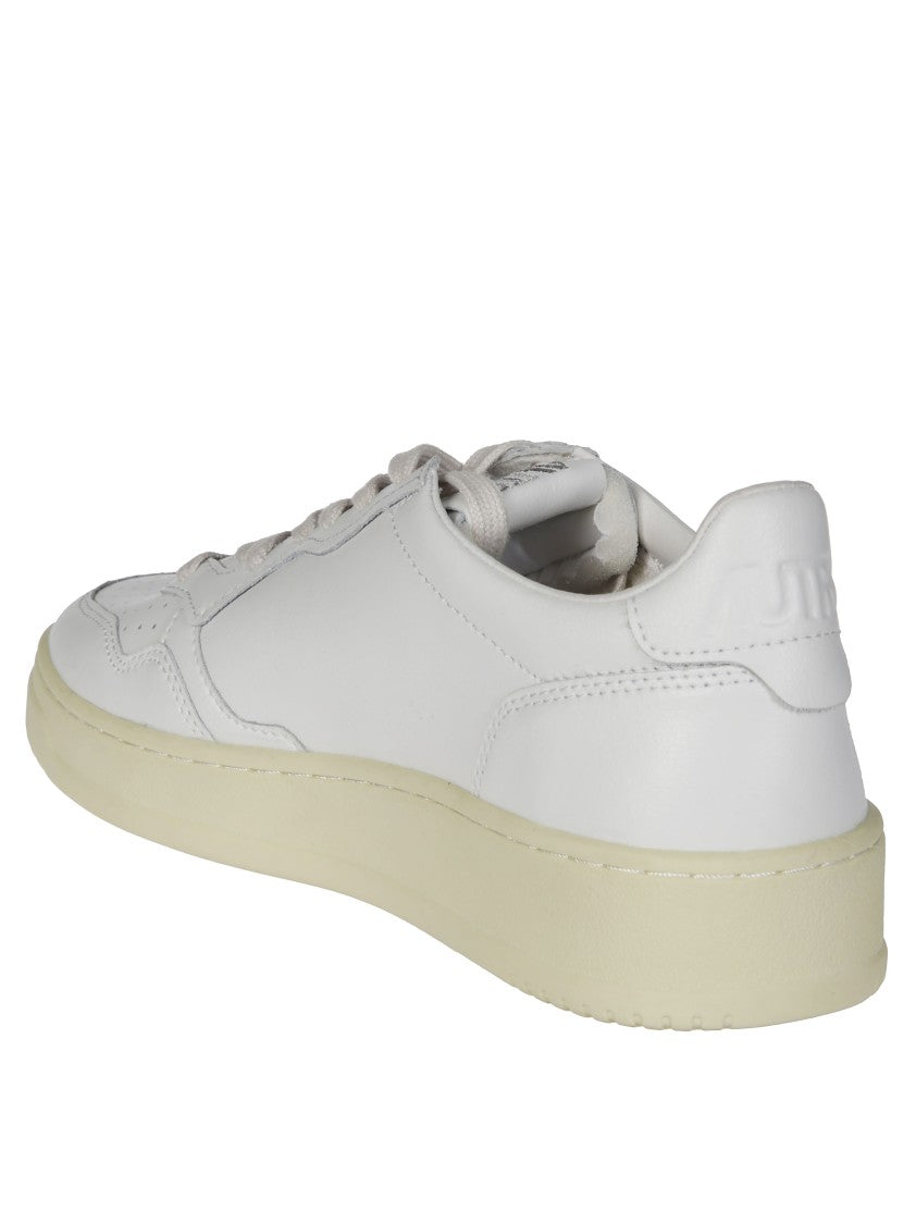 Autry White Medalist Low Leather Sneakers