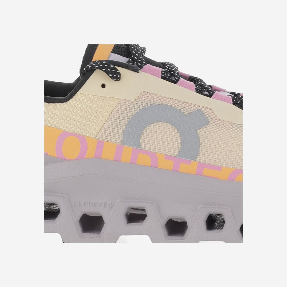 On Running Cloudmonster Sneakers