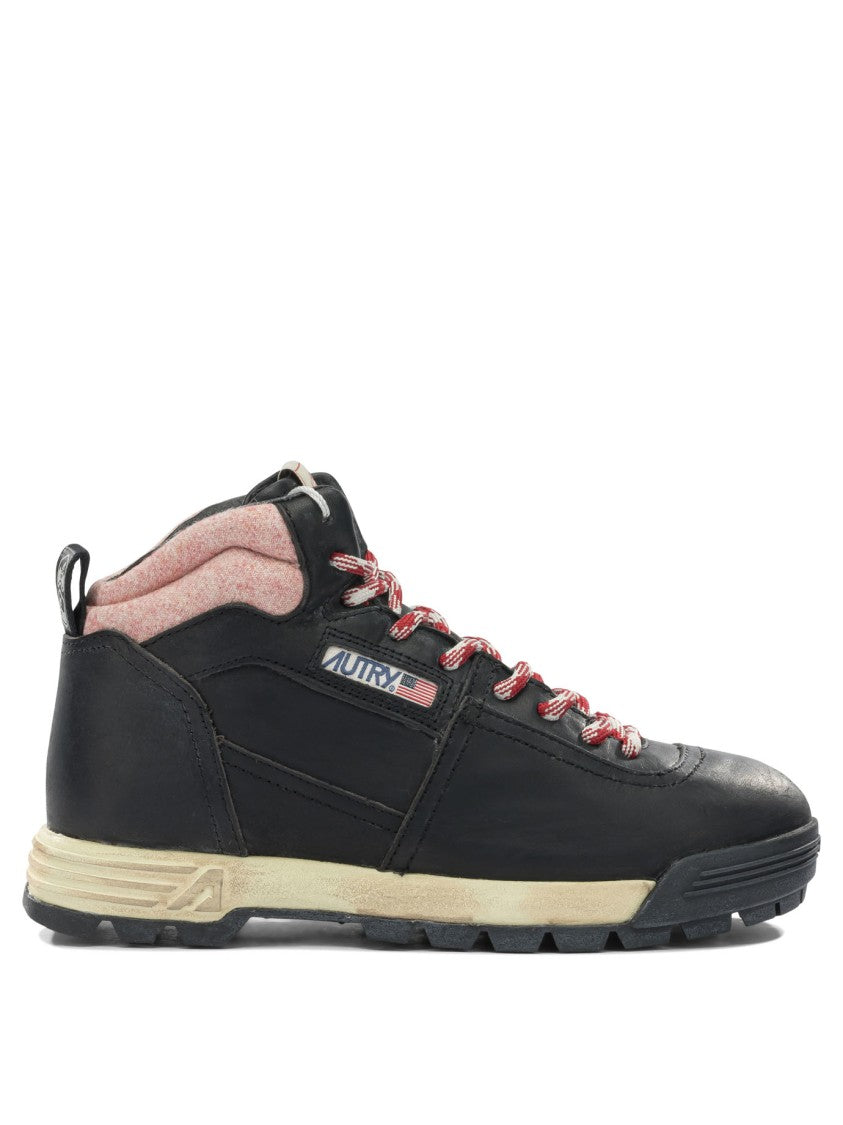 Autry Black Ankle Boots With Padded Collar And Textured Tread