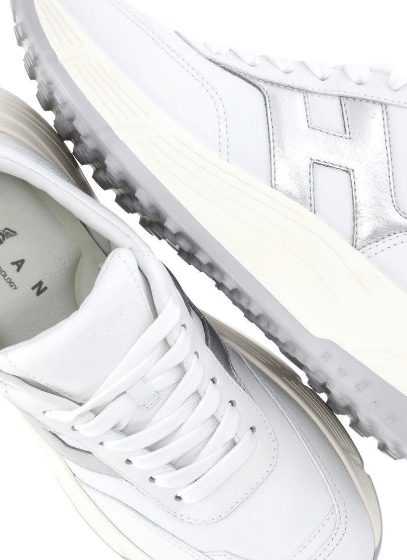 Hogan Low-Top Smooth Leather Sneakers With Silver Logo