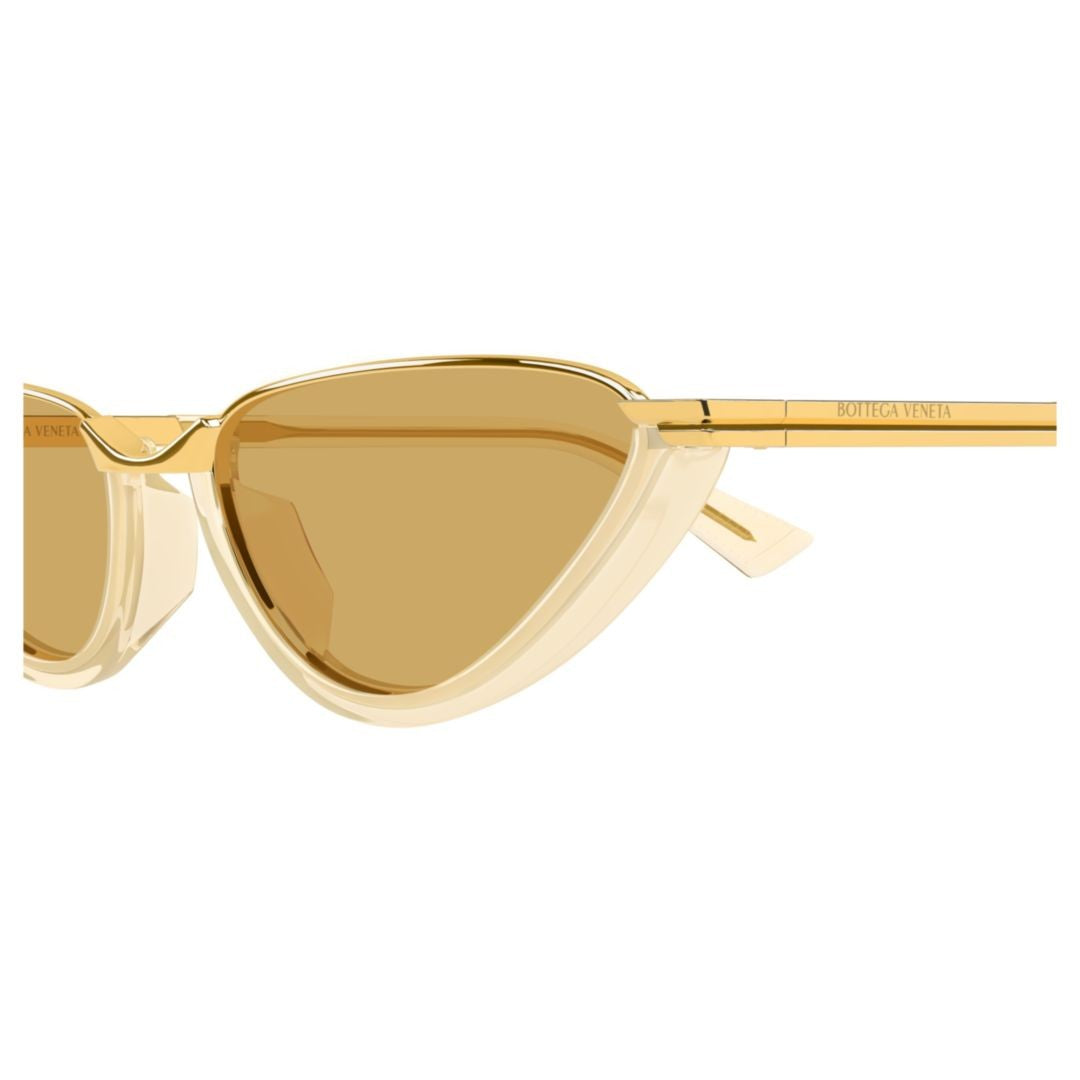 Bottega Veneta Cat-Eye Sunglasses With Translucent Acetate Frames