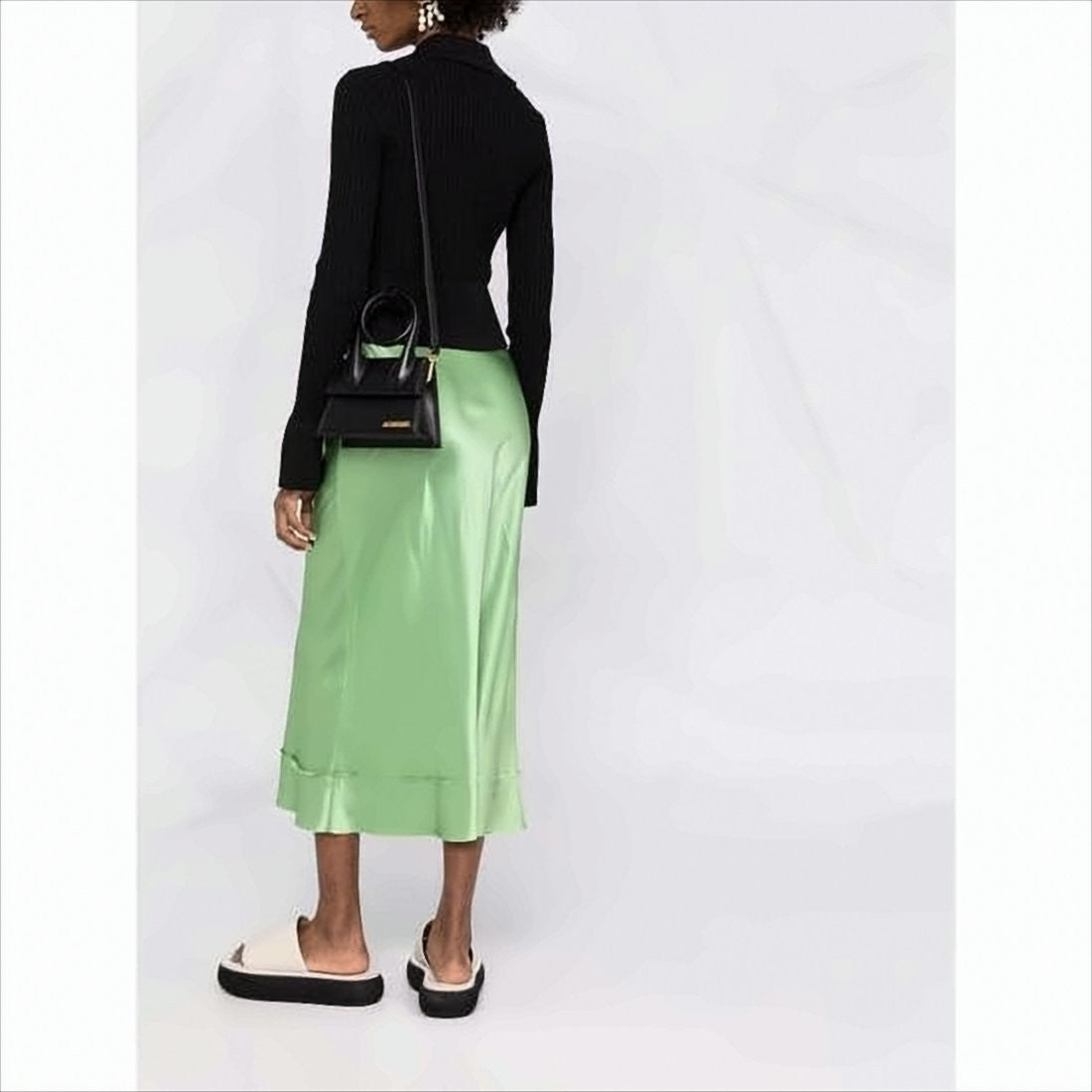 Jacquemus Trapezoidal Silhouette Shoulder Bag With Circular Handle