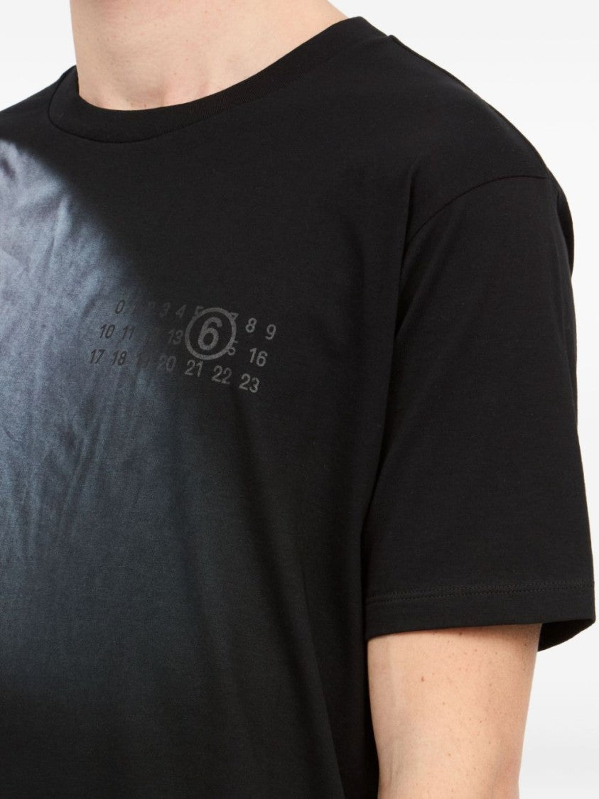 Mm6 By Maison Margiela Gradient Effect Black T-Shirt With Subtle Graphic Print