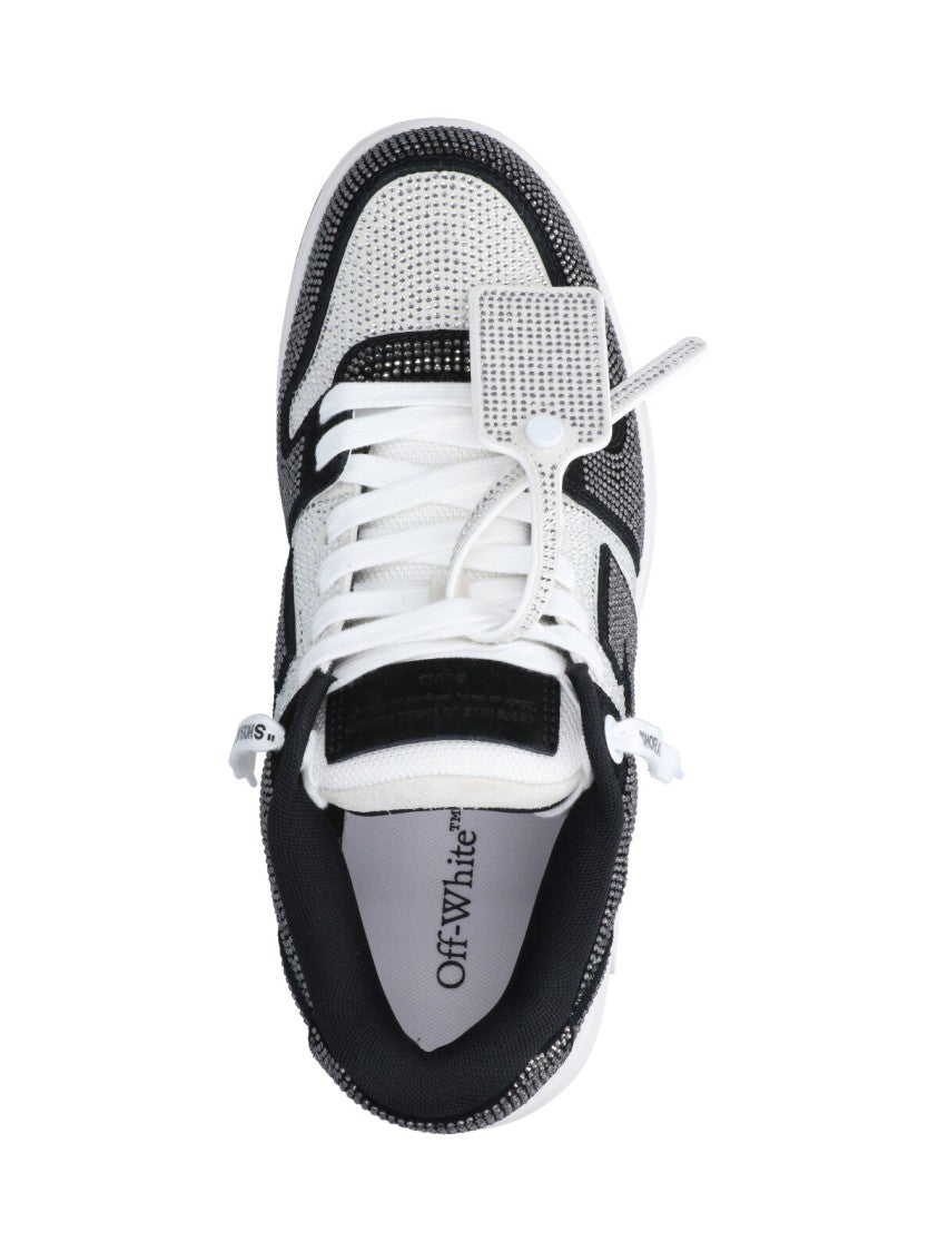 Off-White Low-Top Black Sneakers With Modern Design